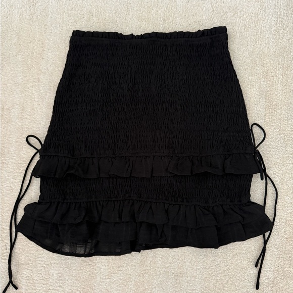 Black Ruffled Two-Piece Set - Picture 5 of 5